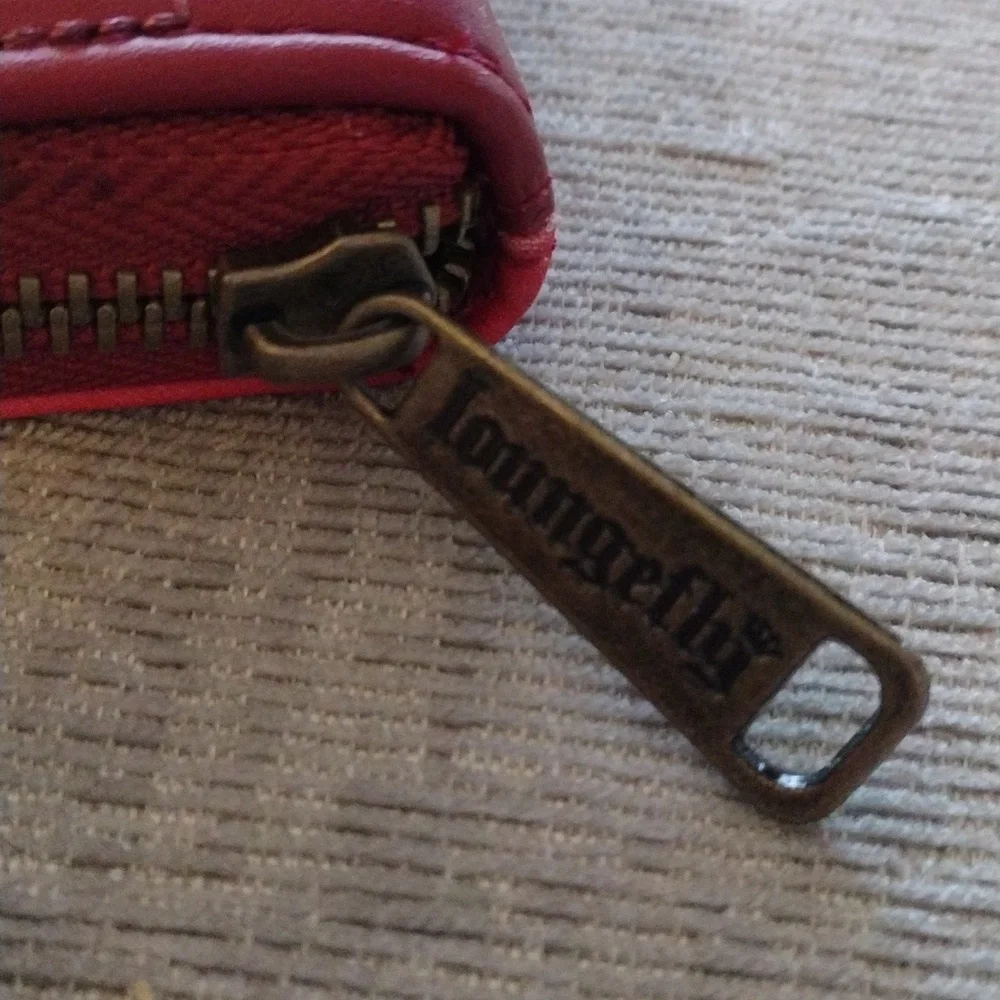 Loungefly Disney Snow White Wallet NWOT - Picture 7 of 7